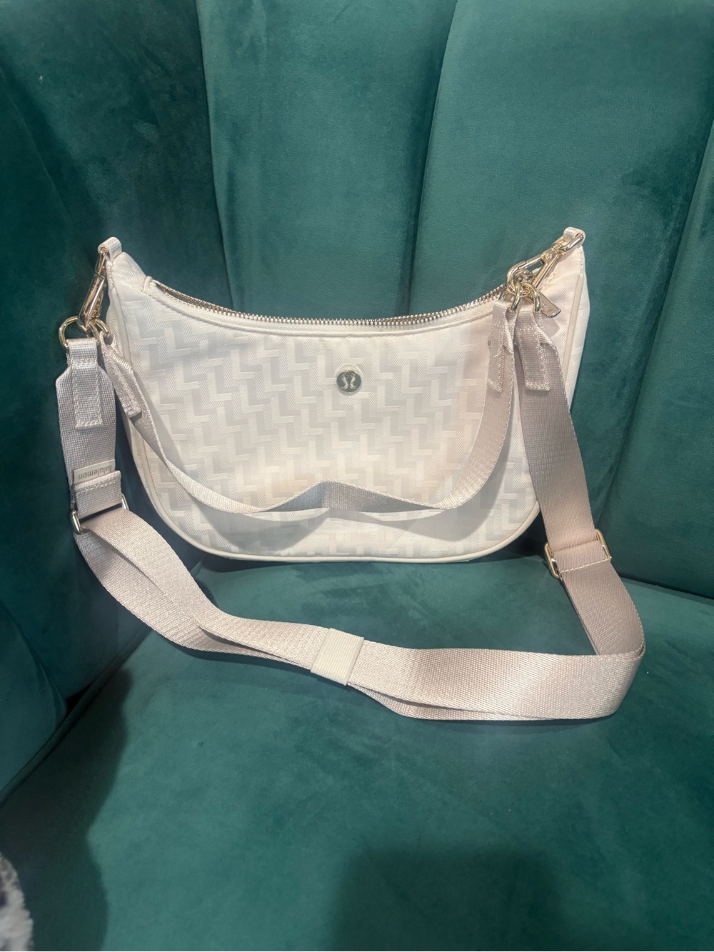lululemon athletica Ivory White Crossbody Bag with Adjustable Strap